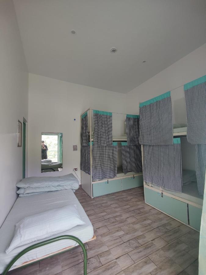 Отель The Bunker House Chopta Экстерьер фото